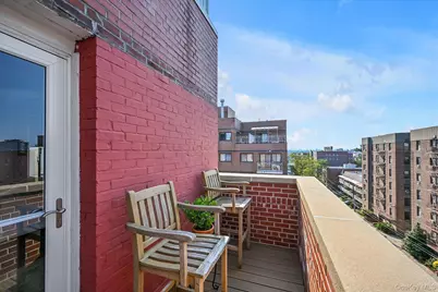 6536 Wetherole Street #608, Rego Park, NY 11374 - Photo 14