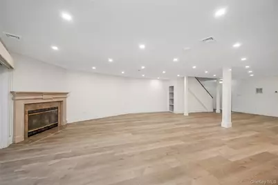 8 Lady Janes Way, Northport, NY 11768 - Photo 38