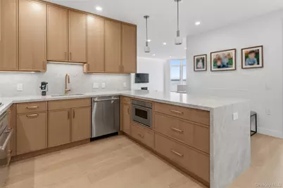 350 Albany Street #10BC, New York, NY 10280 - Photo 2