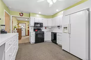 62 Sharp St, Patchogue, NY 11772 - Photo 4