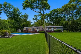 4 Durham Dr, Dix Hills, NY 11746 - Photo 44