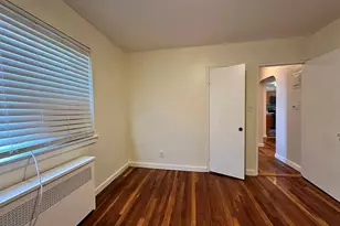 255-06 73rd Ave, Glen Oaks, NY 11004 - Photo 14