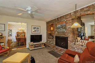 199 N Country Rd, Port Jefferson, NY 11777 - Photo 10