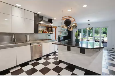 39 Woodhaven Drive, New City, NY 10956 - Photo 10