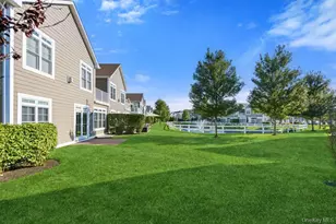 46102 Silver Birch Ln, Plainview, NY 11803 - Photo 48