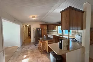1661 Old Country Rd, Riverhead, NY 11901 - Photo 12