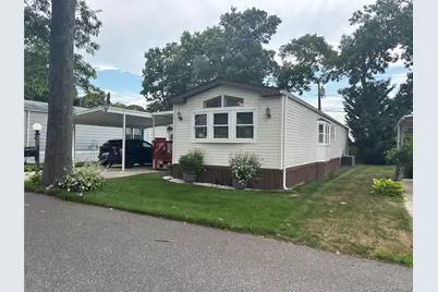 1661 Old Country Road #233, Riverhead, NY 11901 - Photo 2