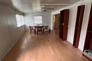 1661 Old Country Rd, Riverhead, NY 11901 - Photo 8
