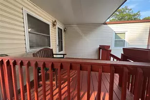 1661 Old Country Rd, Riverhead, NY 11901 - Photo 6