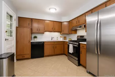 735 Elvira Avenue, Far Rockaway, NY 11691 - Photo 8