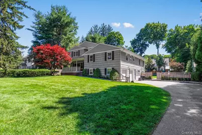 51 Croton Avenue, Mount Kisco, NY 10549 - Photo 2