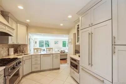 17 Duncan Lane, Huntington, NY 11743 - Photo 6