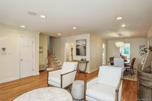 17 Duncan Ln, Huntington, NY 11743 - Photo 4