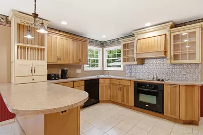 83 Hedgerow, Commack, NY 11725 - Photo 6