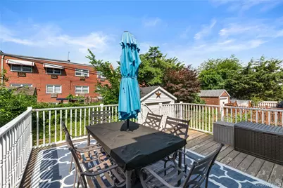 6148 220th Street, Oakland Gardens, NY 11364 - Photo 30