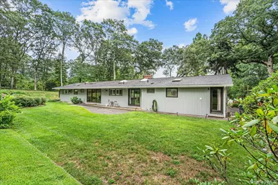 6 Cherry Lane E, Syosset, NY 11791 - Photo 28