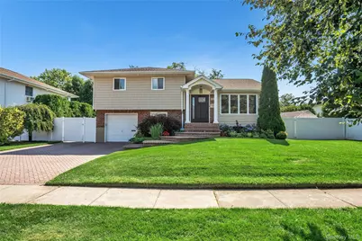 109 Plymouth Road, Plainview, NY 11803 - Photo 1