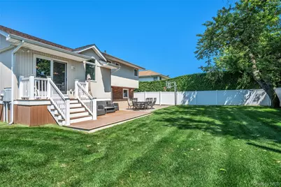 109 Plymouth Road, Plainview, NY 11803 - Photo 24
