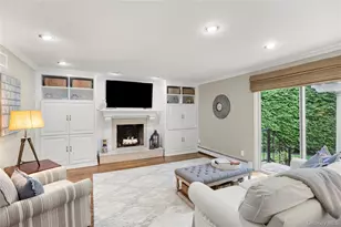 8 Quaker Hill Rd, Stony Brook, NY 11790 - Photo 16