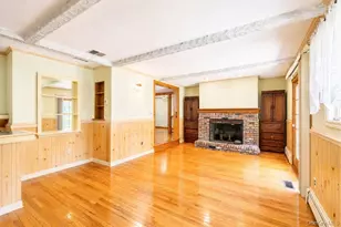 8275 Skunk Ln, Cutchogue, NY 11935 - Photo 24