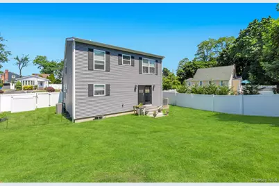 17 Walnut Road, Kings Park, NY 11754 - Photo 4