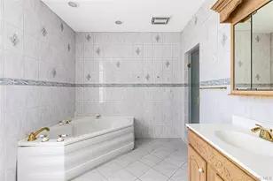 15 Teal Crescent, Great River, NY 11739 - Photo 16