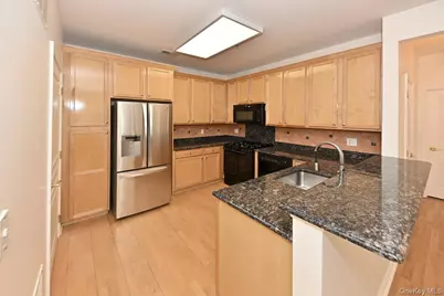 28 N De Baun Avenue #105, Suffern, NY 10901 - Photo 10