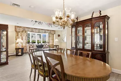 1 Geoffrey Avenue, Syosset, NY 11791 - Photo 8