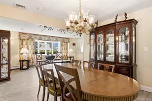 1 Geoffrey Ave, Syosset, NY 11791 - Photo 8