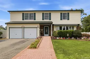 1 Geoffrey Ave, Syosset, NY 11791 - Photo 2