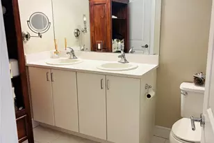 42 Meadowbrook Ln, Smithtown, NY 11787 - Photo 8