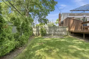1 S Oaks Blvd, Plainview, NY 11803 - Photo 34