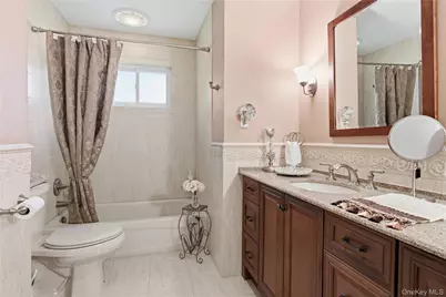 1 S Oaks Boulevard, Plainview, NY 11803 - Photo 20