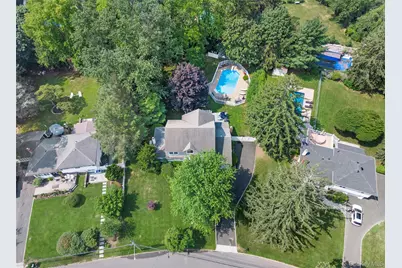 19 Duquesne Drive, Greenlawn, NY 11740 - Photo 28