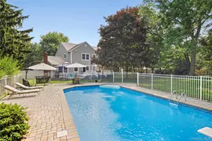 19 Duquesne Dr, Greenlawn, NY 11740 - Photo 24