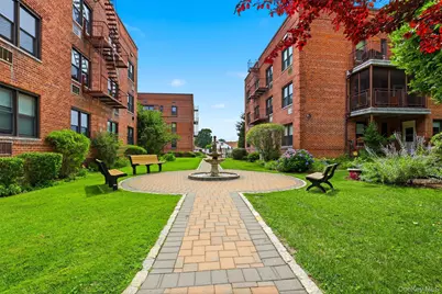953 W Boston Post Road #3A, Mamaroneck, NY 10543 - Photo 2