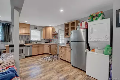 14 Neponsit Road, Sound Beach, NY 11789 - Photo 10