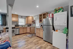 14 Neponsit Rd, Sound Beach, NY 11789 - Photo 10