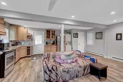 14 Neponsit Road, Sound Beach, NY 11789 - Photo 12