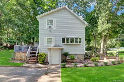 14 Neponsit Road, Sound Beach, NY 11789 - Photo 4
