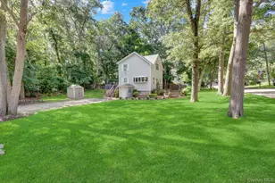 14 Neponsit Rd, Sound Beach, NY 11789 - Photo 6
