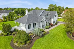 5 Biltmore Dr, Shoreham, NY 11786 - Photo 2