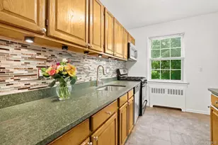 186 Pinewood Rd, Hartsdale, NY 10530 - Photo 8