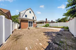 38-22 205th St, Bayside, NY 11361 - Photo 34