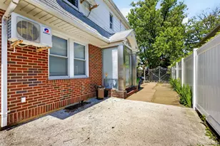 38-22 205th St, Bayside, NY 11361 - Photo 32