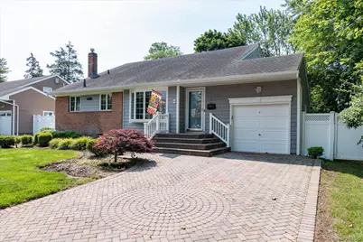4 Jerold Street, Plainview, NY 11803 - Photo 2