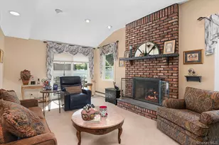 4 Jerold St, Plainview, NY 11803 - Photo 14