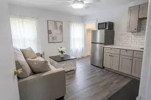 721 S Wellwood Ave, Lindenhurst, NY 11757 - Photo 2