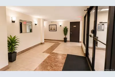 18016 Wexford Terrace #2B, Jamaica, NY 11432 - Photo 10