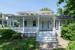 1402 Albany Ave, Kinderhook, NY 12184 - Photo 4